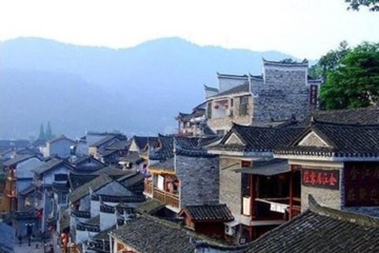 坦克出行